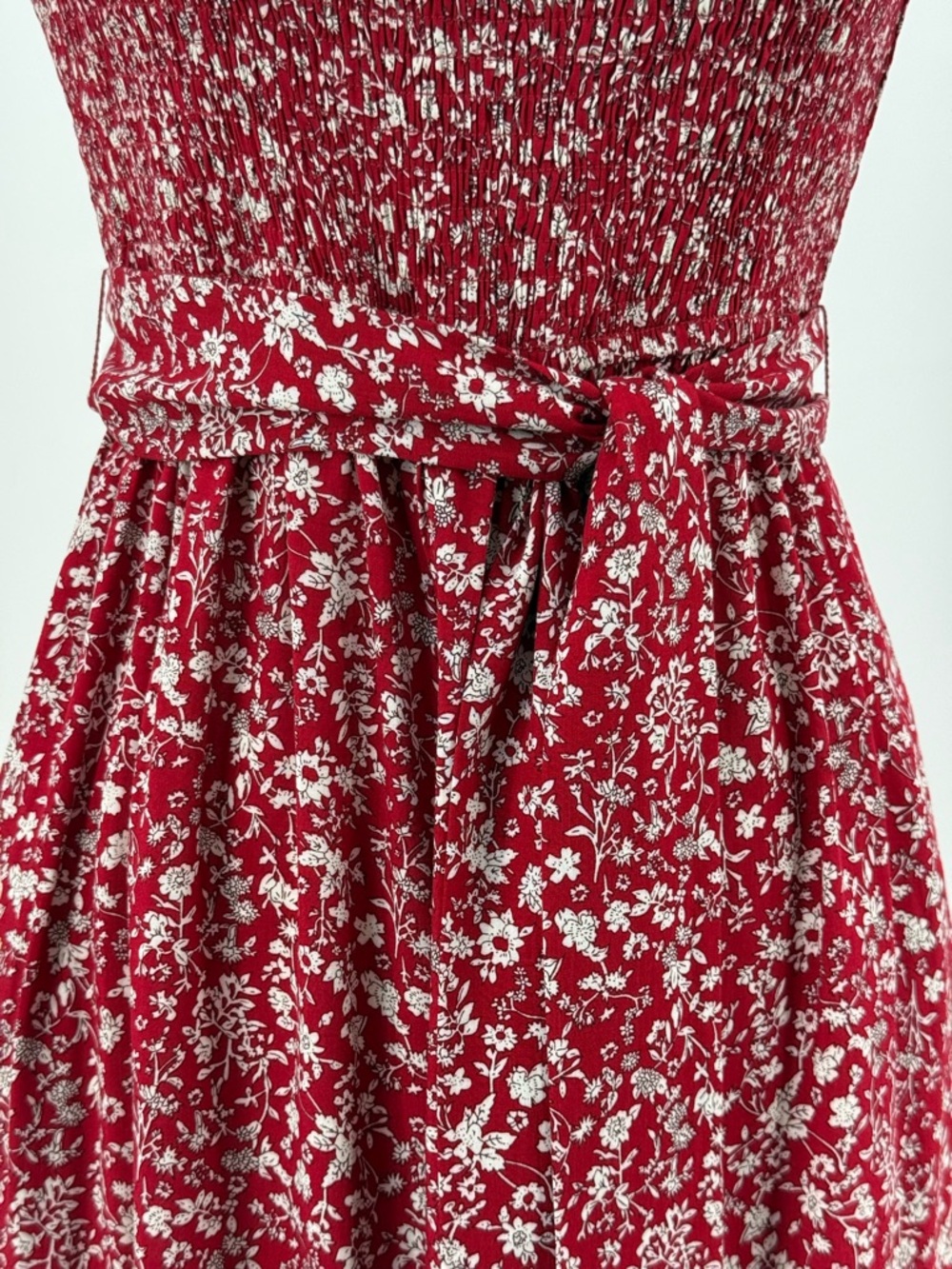 Lulus Behold Red Floral Print Off-the-Shoulder Jumpsuit Smocked Size Small - Picture 8 of 11